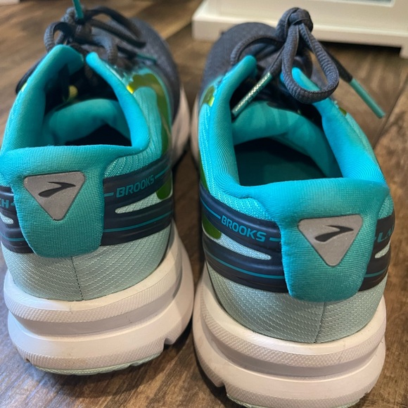 Women’s Brooks Launch 4 Size 7.5 Running Shoe - Picture 5 of 6